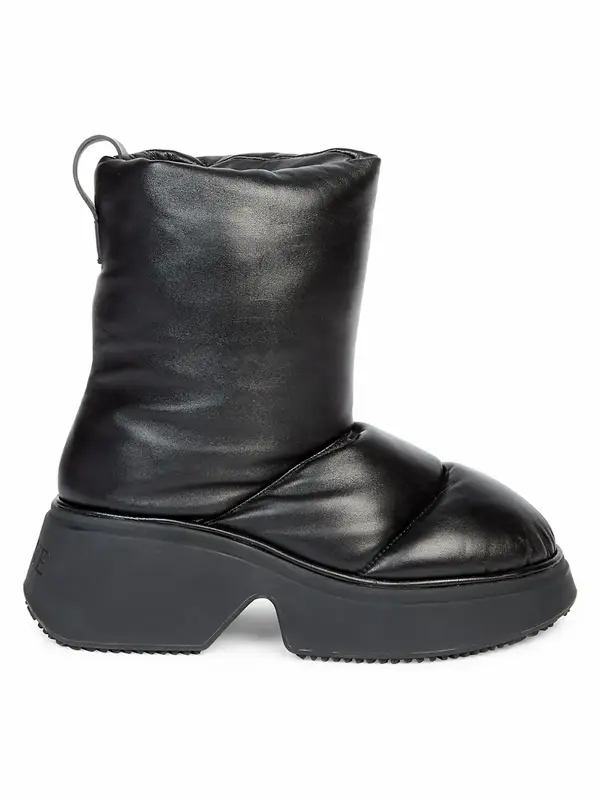The Loewe boots the fashion lover Emanuela Formoso